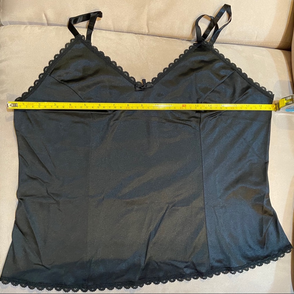 Black adjustable strap camisole - Picture 7 of 8